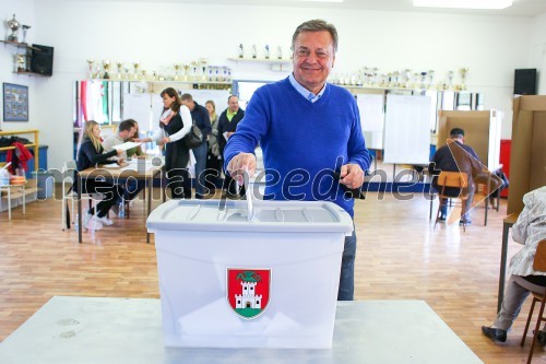 Janković in Damjanovič oddala svoj glas