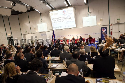 AmCham Poslovni zajtrk v okviru FDI SUMMIT 2014