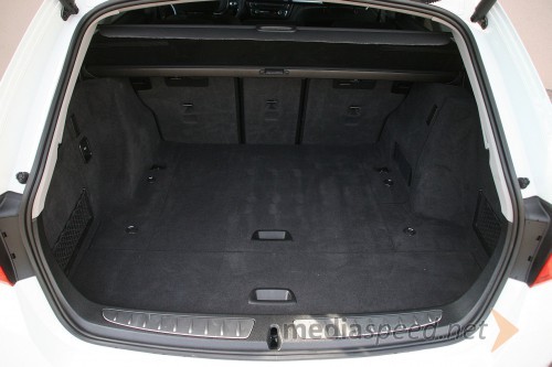 BMW 318d Touring SportLine, prtljažnik s prostornino 495 litrov