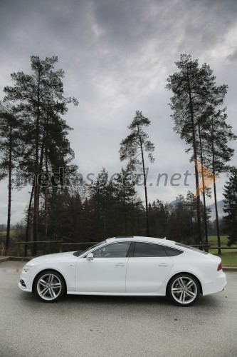 Audi A7, slovenska predstavitev