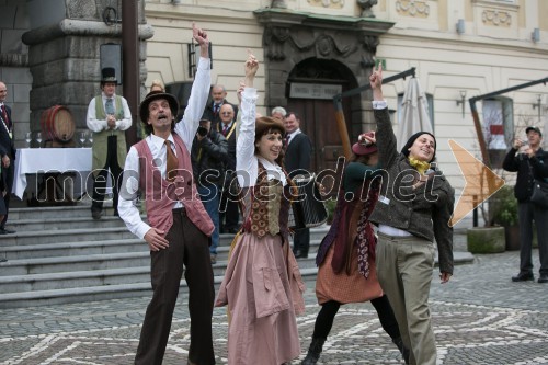 Znani Slovenci martinovali v Ljubljani