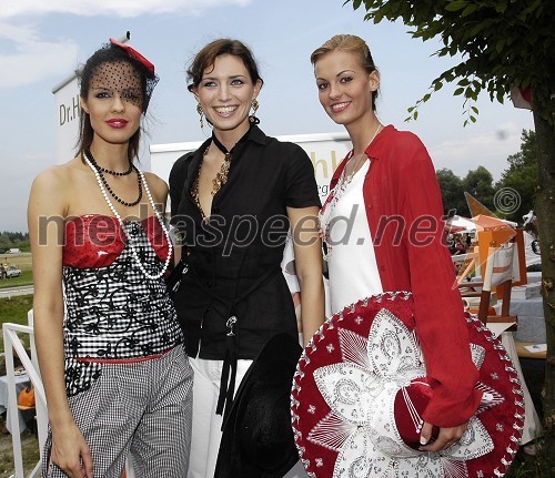 Sabina Remar, Miss Universe Slovenije 2004, Nataša Pinoza, Miss Universe Slovenije 2006 in Tjaša Kokalj, Miss Universe Slovenije 2007