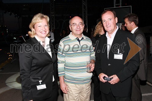 Sabrina Pečelin, vodja odnosov z javnostmi pri Porsche Slovenija, Mitja Rotovnik, direktor Cankarjevega Doma in Frenk Tavčar, vodja znamke Audi v Sloveniji