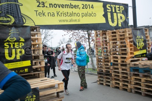 Tek po stopnicah na najvišjo stavbo v Sloveniji