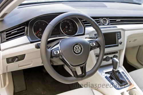 Volkswagen Passat osme generacije, slovenska predstavitev