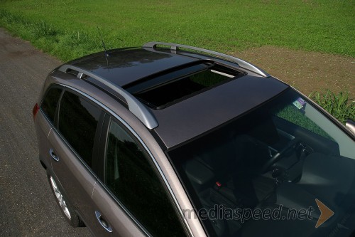 Opel Antara 2.2 CDTi AWD Cosmo, strešno okno