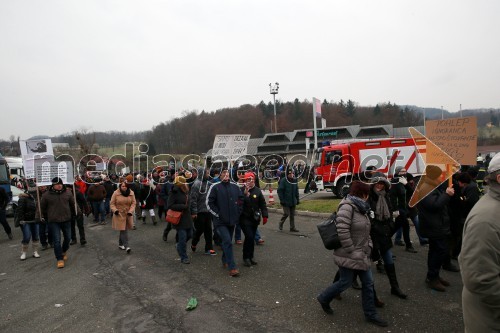 Protesti proti dodatni obdavčitvi delavcev migrantov