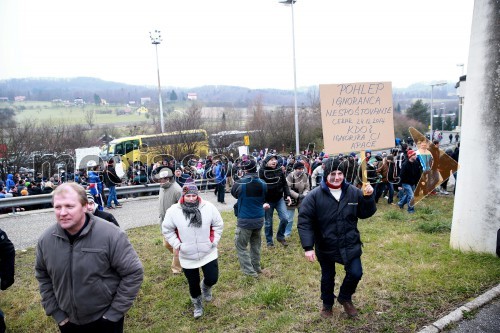 Protesti proti dodatni obdavčitvi delavcev migrantov