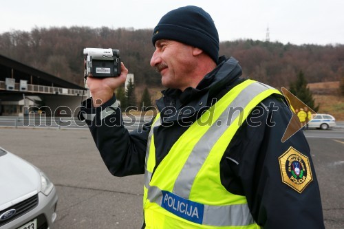 Protesti proti dodatni obdavčitvi delavcev migrantov