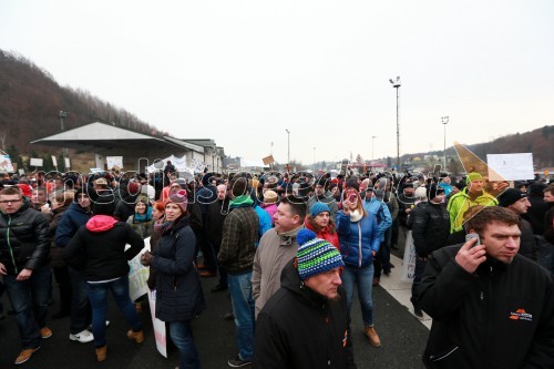 Protesti proti dodatni obdavčitvi delavcev migrantov