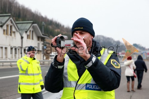 Protesti proti dodatni obdavčitvi delavcev migrantov