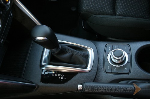 Mazda CX-5 CD150 AWD AT Attraction, 6-stopenjski sekvenčni samodejni menjalnik 