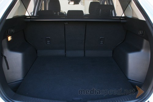 Mazda CX-5 CD150 AWD AT Attraction, 505 litrov nudi prtljažnik brez podiranja sedežev