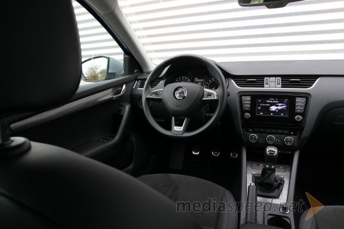 Škoda Octavia Combi Scout 2.0 TDI 4x4, notranjost
