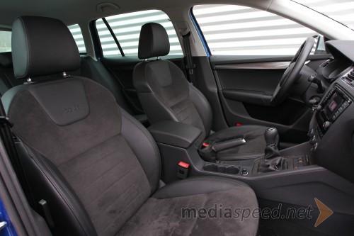 Škoda Octavia Combi Scout 2.0 TDI 4x4, sedeži so dokaj trdi in udobni tudi