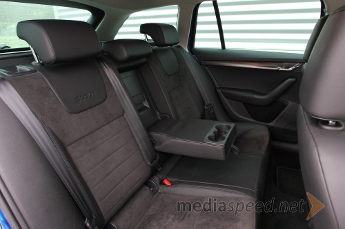 Škoda Octavia Combi Scout 2.0 TDI 4x4, prostorna zadnja klop