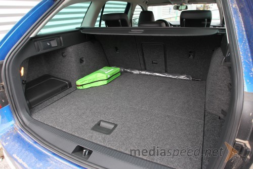 Škoda Octavia Combi Scout 2.0 TDI 4x4, ravna nakladalna površina