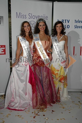 Anja Lukman, 2. spremljevalka Miss Slovenije 2007, Tadeja Ternar, Miss Slovenije 2007 in Duška Stojič, 1. spremljevalka Miss Slovenije 2007