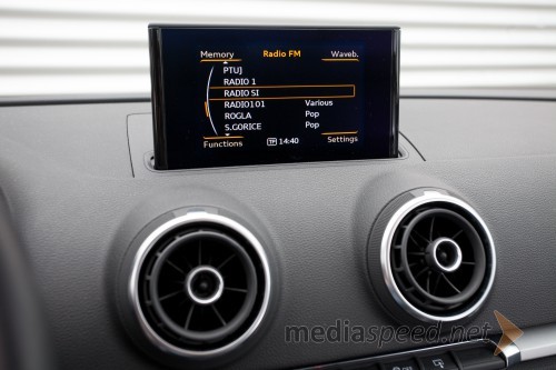 Audi A3 Sportback 1.6 TDI Attraction, potopljiv info zaslon 