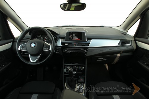 BMW 218i Active Tourer, notranjost