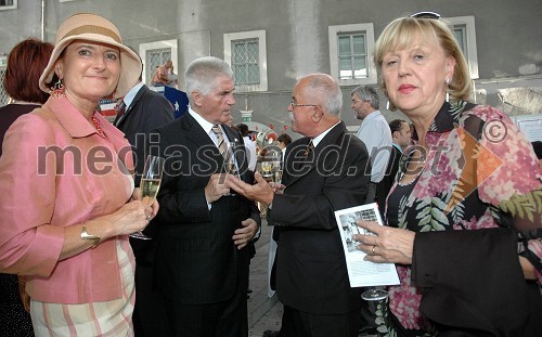 Žena dr. Boštjana Žekša, Ludvik Toplak, nekdanji rektor mariborske univerze, dr. Boštjan Žekš, predsednik SAZU in Edita Toplak, žena Ludvika Toplaka