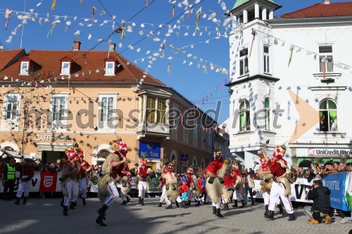 Brugujski zvončari i mačkare, Hrvaška