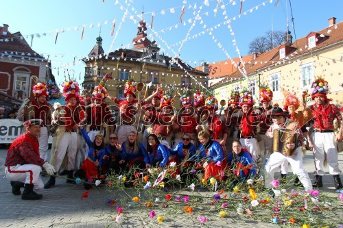 Brugujski zvončari i mačkare, Hrvaška