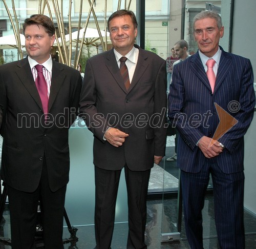 Leo Ivanjko, direktor sklada Julius, ki je lastnik Steklarne Rogaška, Zoran Jankovič, župan Ljubljane in Aleš Čerin, podžupan Ljubljane