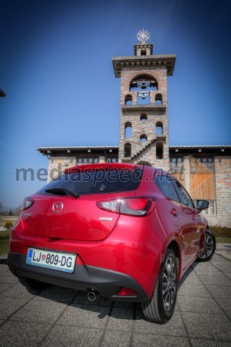 Mazda2