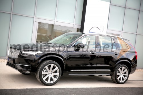 Novost na avto-sceni: Volvo XC90