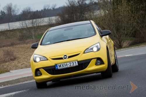 Opel Astra GTC 1.6 Turbo ECOTEC Sport