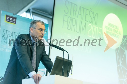 Strateški forum 2015: Energetska prenova stavb ali novogradnja?