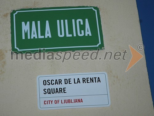 Mala ulica ali Oscar del la Renta square