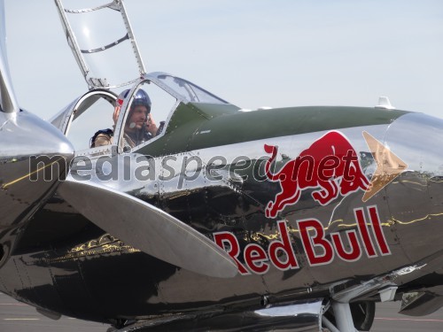 Flying Bulls na letališču Maribor