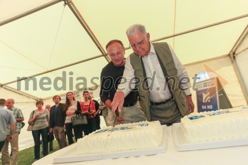 70 let Radia Maribor, razrez torte