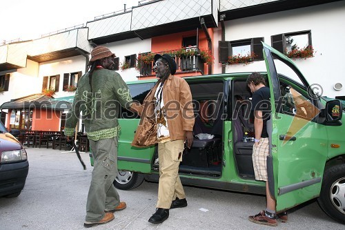 Tapiwa Chapo, kipar in Macka B, reggae glasbenik