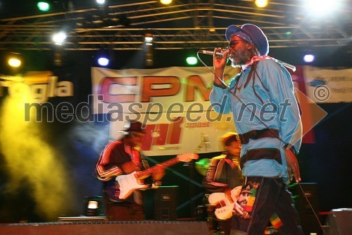 Macka B, reggae glasbenik