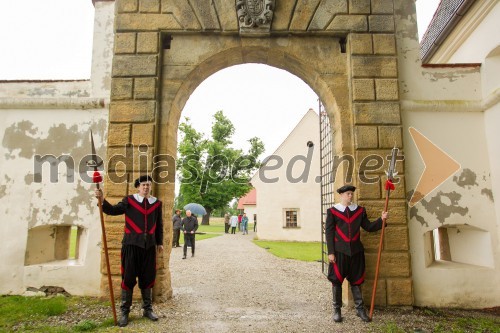 Fotograd Negova, otvoritev