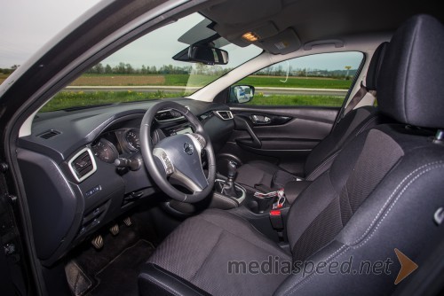 Nissan Qashqai 1.5 dCi Acenta, ergonomska notranjost
