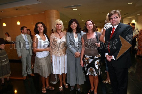 Dalila Lončar, Lisca Zagreb d.o.o., Nada Meštrović, Vesna Južna, Josipa Poljičak, direktorica Lisce Zagreb d.o.o. in Dari Južna, lastnik podjetja Lisca d.d.