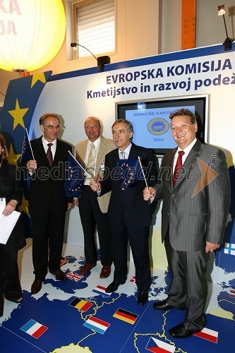 Janez Erjavec, direktor Pomurskega sejma, ..., Jaime Silva, minister za kmetijstvo, razvoj podeželja in ribištvo Portugalske republike in Iztok Jarc, minister za kmetijstvo, gozdarstvo in prehrano RS