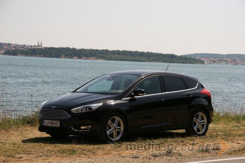 Ford Focus 1.0 EcoBoost 125 KM Titanium