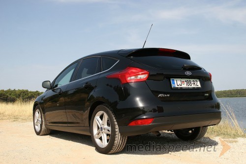 Ford Focus 1.0 EcoBoost 125 KM Titanium