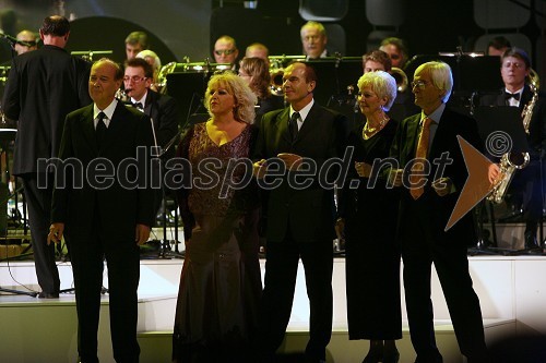 Rafko Irgolič, pevec, Alenka Pinterič, pevka, Braco Koren, pevec, Ivanka Kraševec, pevka in Nino Robič, pevec