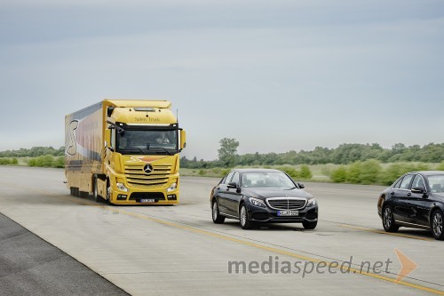 Mednarodna predstavitev Mercedes-Benz ponovno v Sloveniji