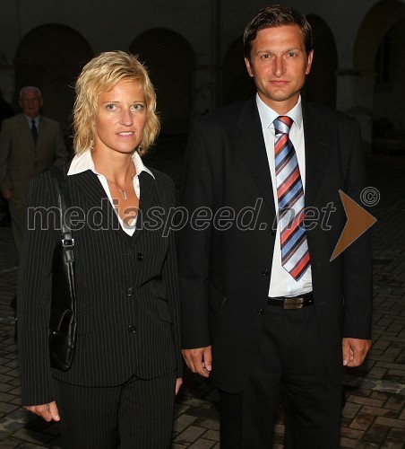 Boris Cigut, direktor poslovalnic Nove KBM v Murski Soboti z ženo