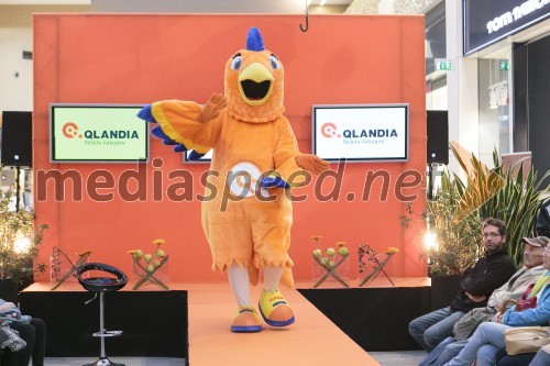 QLara, maskota nakupovalnih centrov Qlandia