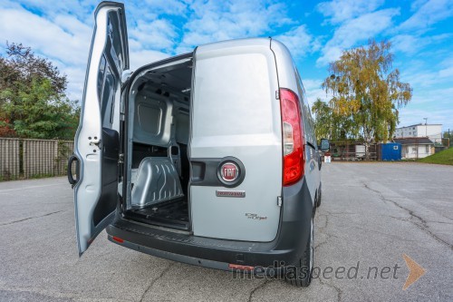 Fiat Doblo Cargo 1.6 Multijet 16v SX, zadnja dvokrilna vrata