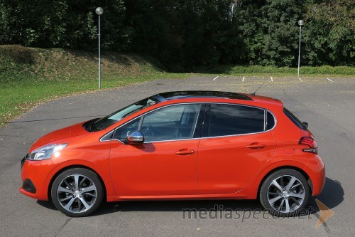 Peugeot 208 Allure 1.2 PureTech 110 Stop&Start