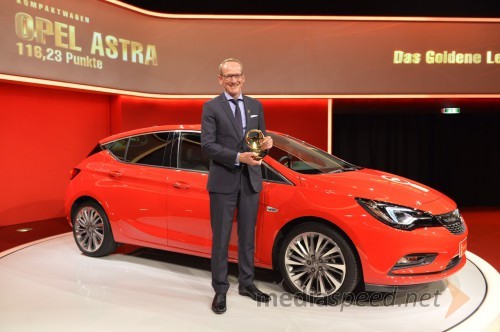 Nova Opel Astra zmagala v izboru »Zlati volan 2015«